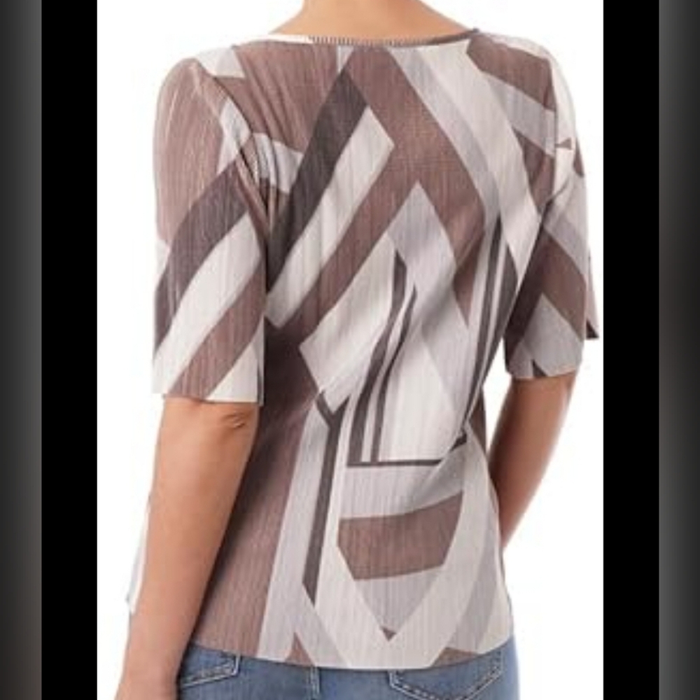 Geometric Plisse Patterned Women's Top - image 2